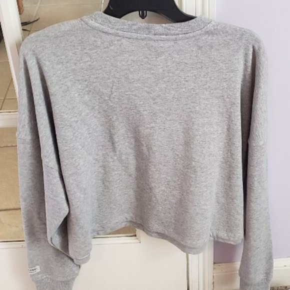 NWT 💕last chance* CK Cropped Sweatshirt L - Picture 2 of 5